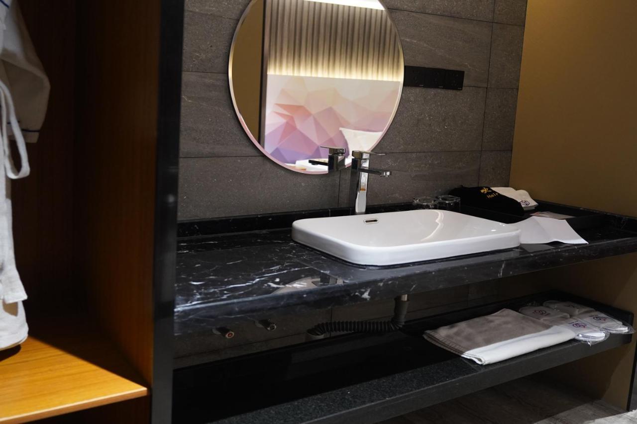 פנום פן Joy Hotel מראה חיצוני תמונה