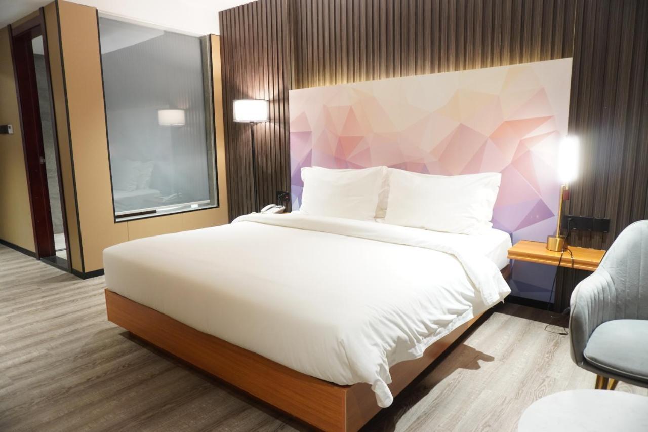 פנום פן Joy Hotel מראה חיצוני תמונה