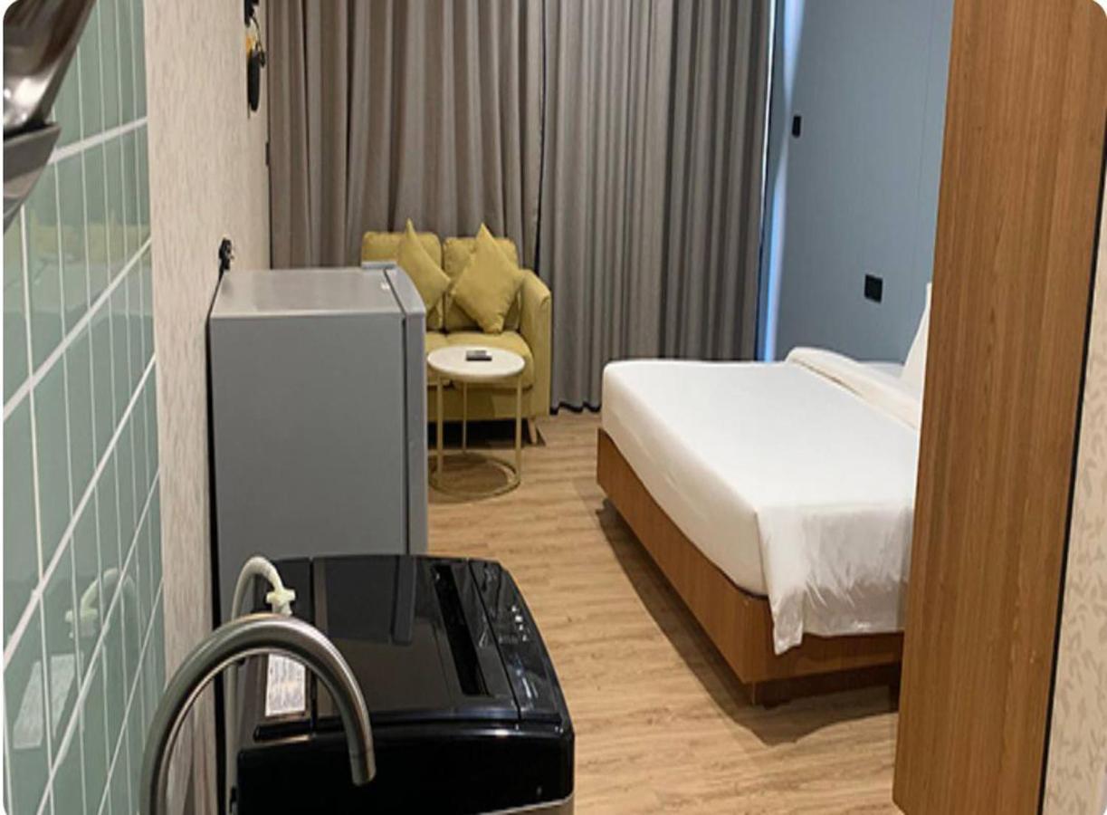 פנום פן Joy Hotel מראה חיצוני תמונה